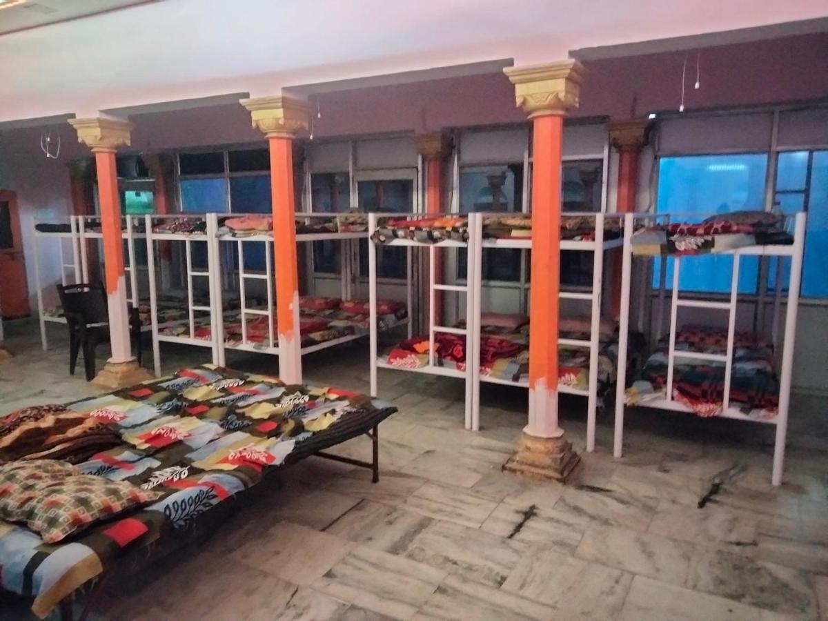 Shri Swami Sheetal Das Aashram Dharmshala Варанаси Экстерьер фото